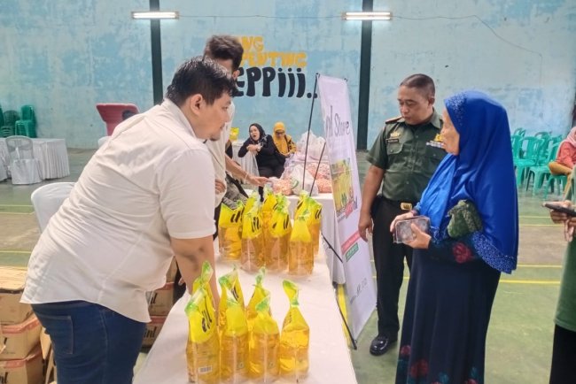 Danposramil Pagedongan Awasi Pasokan Pangan Murah