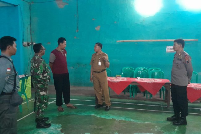 Danramil dan Forkopincam Cek Kesiapan TPS Karangkobar