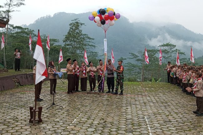 BABINSA HADIRI PEMBUKAAN UPACARA PESTA SIAGA KWARRAN