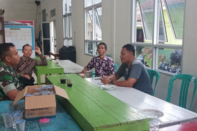 Perkuat Tali Silaturahmi Babinsa Komsos Dengan Perangkat