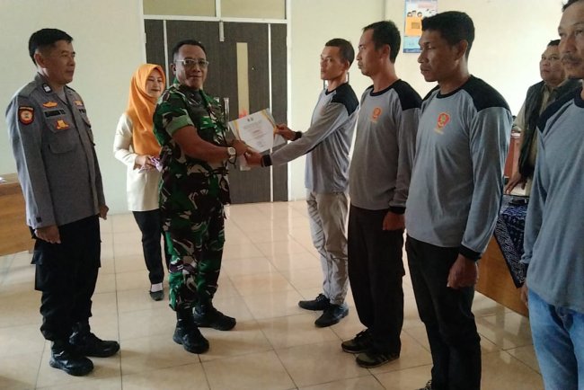 Danramil Hadiri Rapat Efaluasi Dan Penyerahan Hadiah Paska Jambore Satlinmas Tingkat Kabupaten
