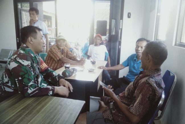 Pererat Tali Silaturahmi, Babinsa Komsos Di Wilayah Binaan