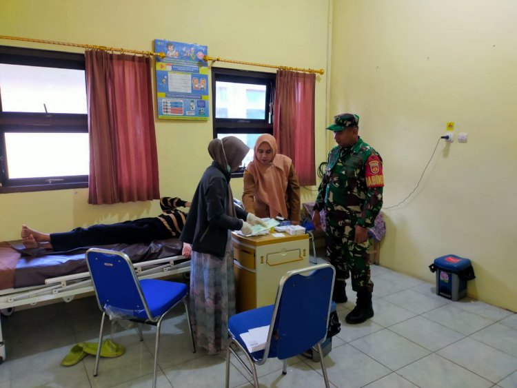 Peduli Kesehatan Ibu dan Anak Babinsa Dampingi Kegiatan KB Metode Kontrasepsi Jangka Panjang 