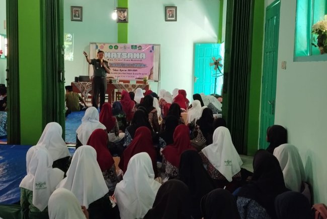 Danramil 09 Susukan Berikan Pemahaman Wasbang Kepada Peserta LDKS