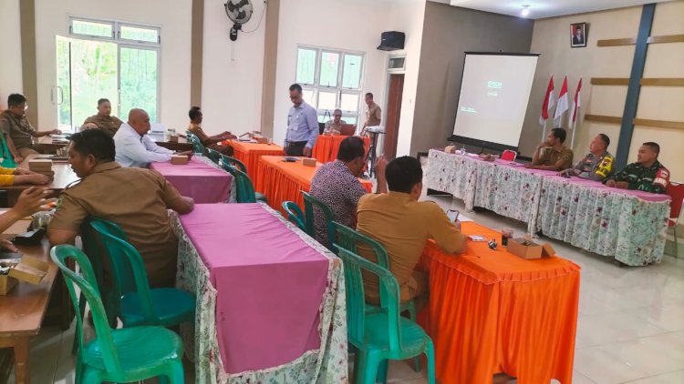 Babinsa Koramil 11 Punggelan Hadiri Rapat Kesepakatan Pembentukan Panitia HUT Kemerdekaan RI 