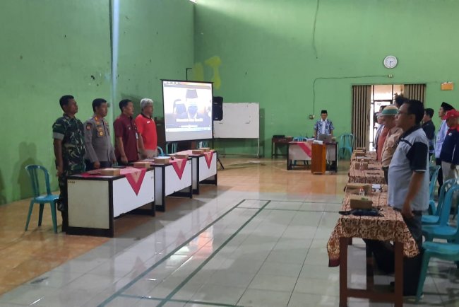 Babinsa Sigaluh Hadiri Rapat Persiapan HUT RI ke-79