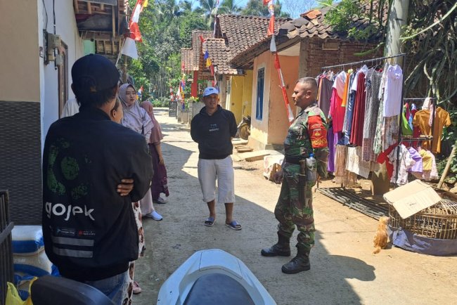 BABINSA TERJUN LANGSUNG MELAKSANAKAN PENGECEKAN LOKASI KARYA BHAKTI