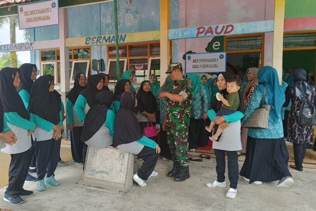 Danramil 07 Mandiraja Hadiri Pelatihan Kader Posyandu dan PKK untuk Cegah Stunting