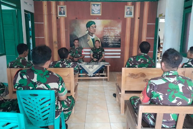 Mewujudkan Pengawasan Serta  Meningkatkan Motivasi Anggota, Kapten Inf Imam Haryitno Berikan Jam Komandan