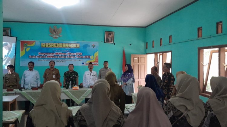 Dukung Kemajuan Pembangunan Desa Danramil 04/Karangkobar Hadiri Musrenbang  Desa