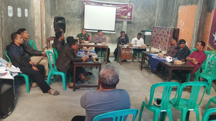 Hadirnya Babinsa Di Rapat Kordinasi  Persiapan Partai Final Turnamen Porcam Cup
