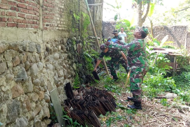 Danramil 01 Banjarnegara Hadiri Pembongkaran RTLH di Kelurahan Kutabanjarnegara oleh BAZNAS