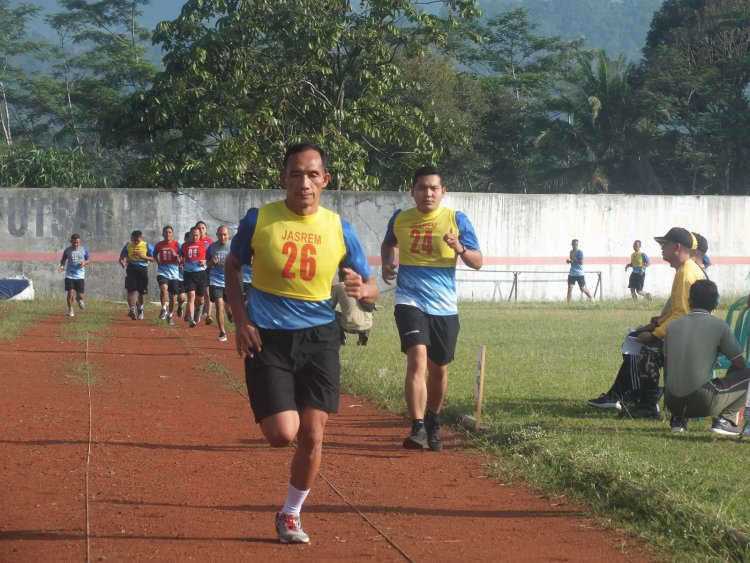 Kodim 0704 Banjarnegara Laksanakan Tes Kesegaran Jasmani Periodik untuk Personel