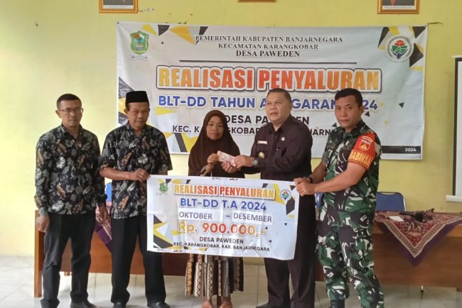 Babinsa Ikut Serta Mendampingi Penyaluran Bantuan Kepada Masyarakat