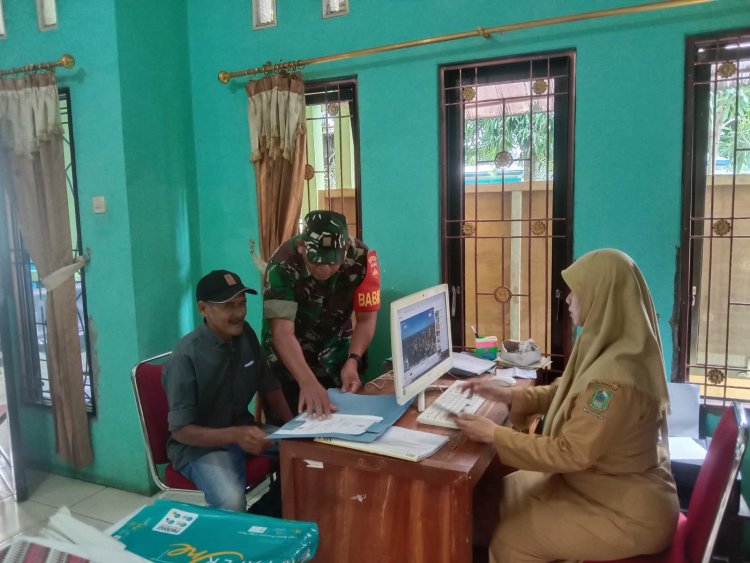 Babinsa membantu kesulitan masyarakat
