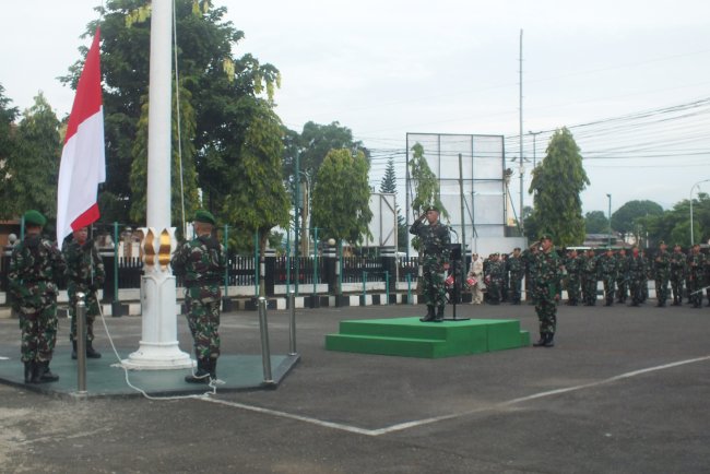 Kasdim 0704 Banjarnegara Pimpin Upacara Bendera