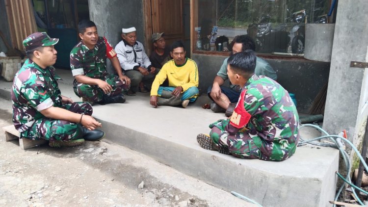 Babinsa Koramil 04 Karangkobar melaksanakan Komsos Dengan Warga Binaan
