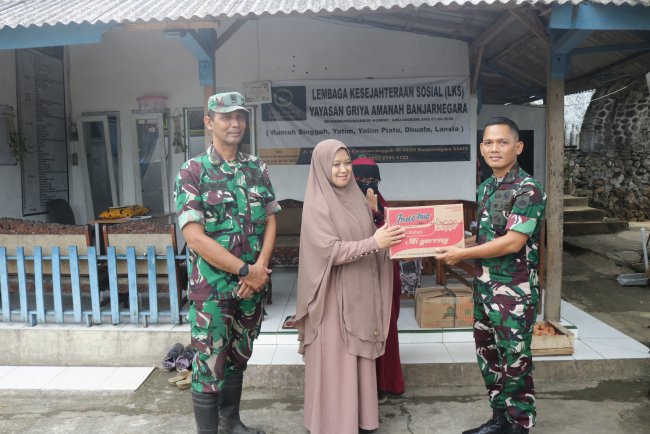 Kodim 0704 Banjarnegara Hadirkan Kepedulian Nyata lewat Rehab Panti dan Bantuan Sembako