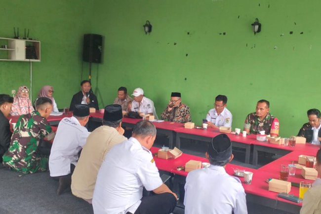 Mewakili Danramil Babinsa Hadiri Halal Bihalal Kelembagaan Bumdes Artha Praja Dwipa Kecamatan Karangkobar