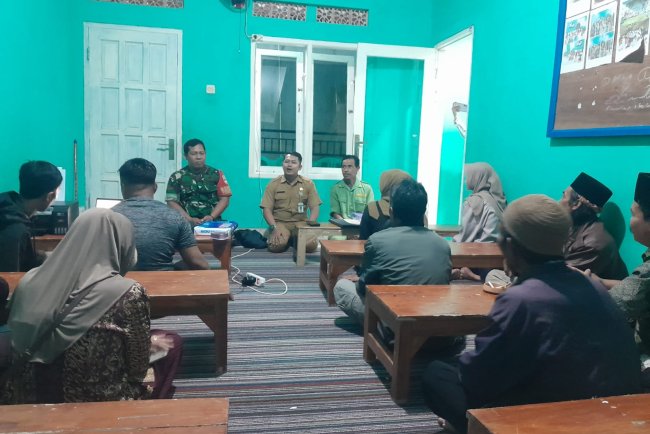 Mewakili Danramiil Babinsa Pantau Langsung Pembuatan Naska Soal Ujian Seleksi Perangkat Desa