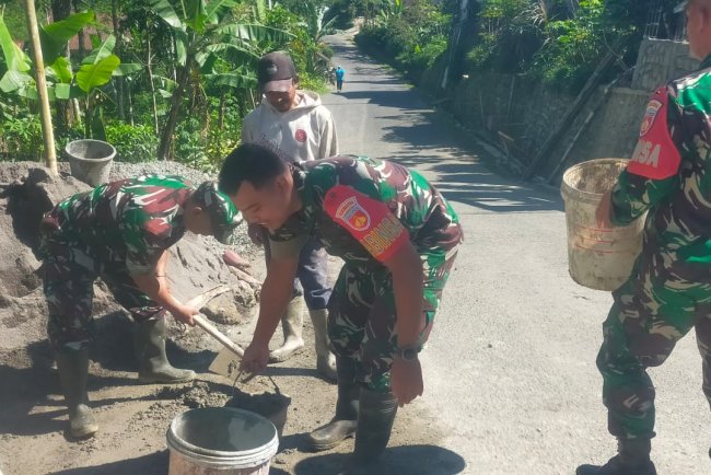 Danramil 06 Kalibening Bantu Pembangunan RTLH