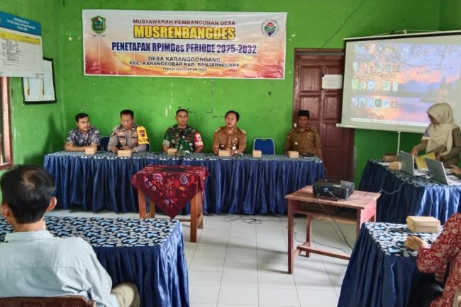 Mewakili Danramil Babinsa Koramil 04/Karangkobar Hadiri Musrenbangdes Desa Karanggondang