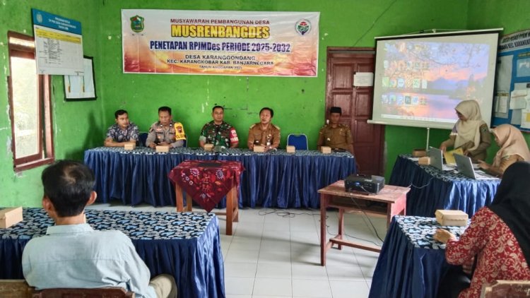 Mewakili Danramil Babinsa Koramil 04/Karangkobar Hadiri Musrenbangdes Desa Karanggondang