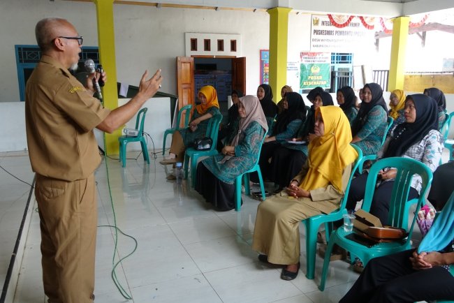 TMMD Reguler ke-125 Kodim 0710/Pekalongan Gelar Penyuluhan Kesehatan di Desa Windurojo