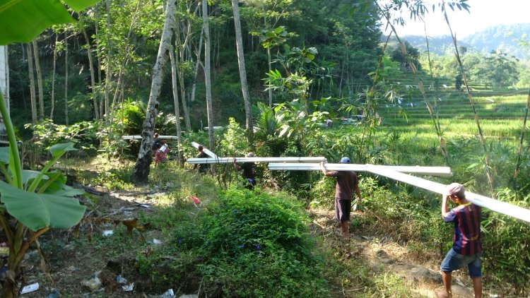 Satgas TMMD Reguler ke-125 Kodim 0710/Pekalongan Pasang Pipanisasi 1 Km di Dukuh Leles, Air Bersih Kini Lebih Lancar