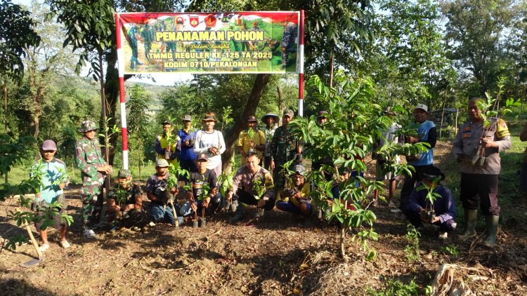 Satgas TMMD Reguler ke-125 Kodim 0710/Pekalongan Tanam 500 Bibit Pohon di Windurojo