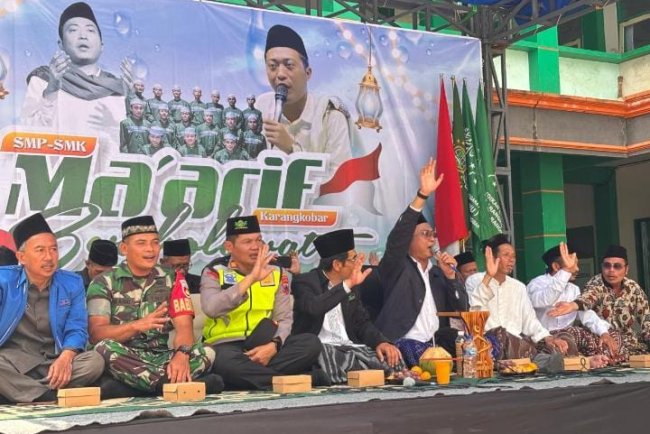 Hadiri Peringatan Maulid Nabi Di SMK NU 1 Karangkobar Babinsa Ajak Kita Semua Ikuti Keteladanan Nabi Muhammad SAW