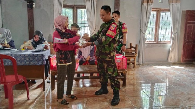Babinsa Dampingi Pelayanan Posyandu di Wilayah Binaan