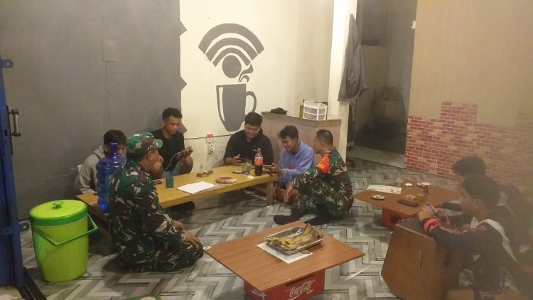 Babinsa Sigap Demi Keamanan Wilayah Anggota Koramil 13 Banjarmangu Melaksanakan Patroli