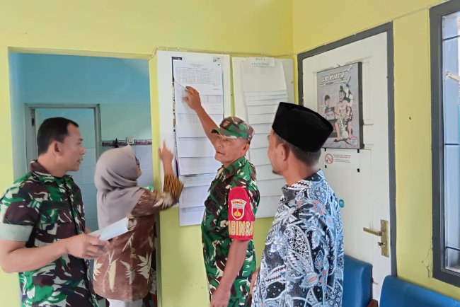 Tingkatkan Sinegeritas Di Wilayah  Babinsa Jalin Komsos Di Kantor UPT KB Karangkobar