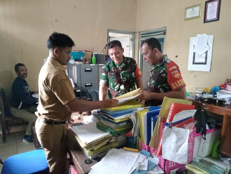 Babinsa Koramil 04 Karangkobar Melaksanakan Puldata Ter Di Desa Binaan