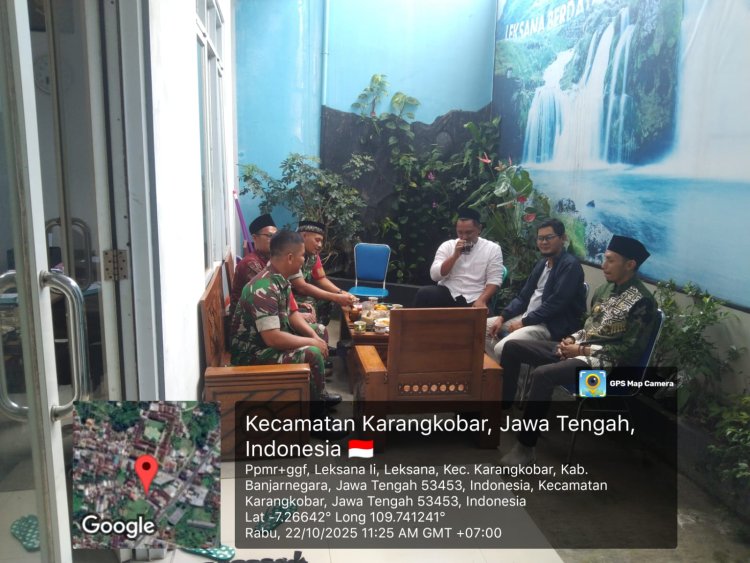 Terciptanya Hubungan Yang Erat Antara TNI Dengn Rakyat Babinsa Jalin Komsos Dengan Warga