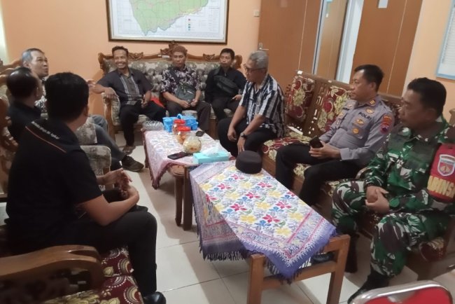 Babinsa Koramil 11 Punggelan Hadiri Pembekalan Calon Perangkat Desa