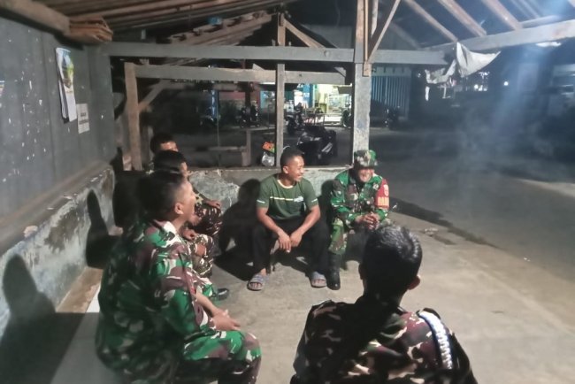 Babinsa Madukara Bersama Kokam Wujud Sinergi Jaga Kamtibmas