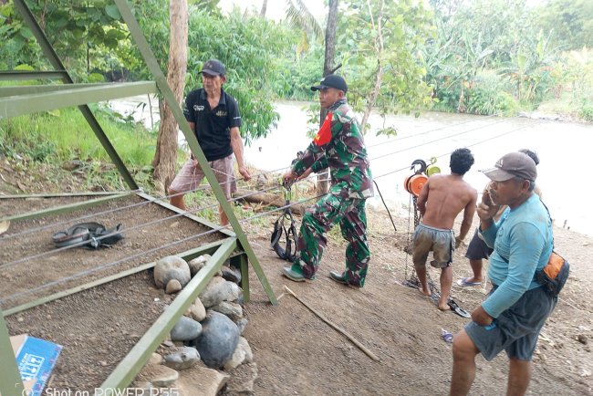 Prajurit Kodam IV/Diponegoro bersinergi hadirkan Jembatan bagi Warga Kalikurmo