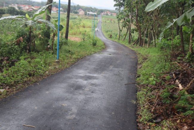 Akses Ekonomi Cikuya Terbuka Lebar, Satgas TMMD Kodim Brebes Tuntaskan Rabat Beton 1,5 KM 