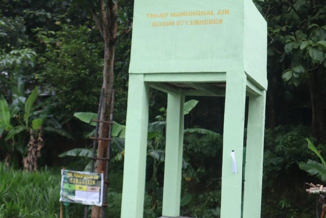 Atasi Krisis Air Bersih, TMMD Kodim Brebes Bangun Bak Penampungan "TNI AD Manunggal Air" 