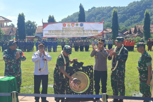 TMMD Reguler ke-127 Kodim 0713/Brebes Resmi Ditutup: Menyatukan Langkah, Membangun Negeri dari Pelosok Desa Cikuya