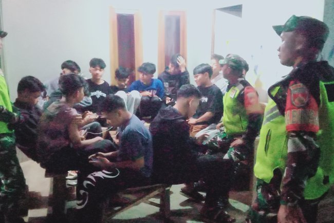 Babinsa Koramil 06 Kalibening Patroli Siskamling menjelang Hari Raya Idul Fitri 1447 H