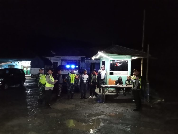 Babinsa Koramil 17 Wanayasa melaksanakan Patroli Malam