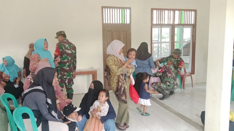 Babinsa melaksanakan pendampingan Posyandu Balita