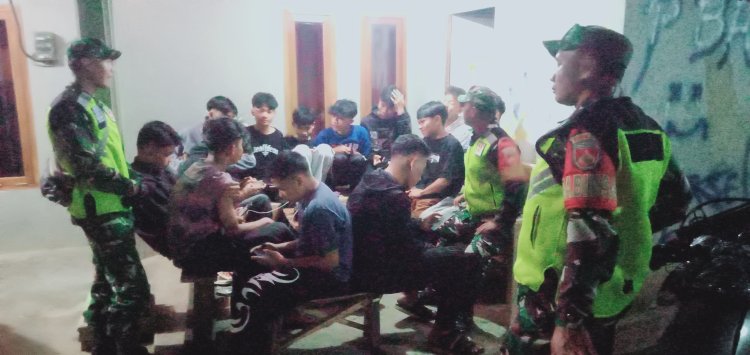 Babinsa Koramil 06 Kalibening Patroli Siskamling menjelang Hari Raya Idul Fitri 1447 H