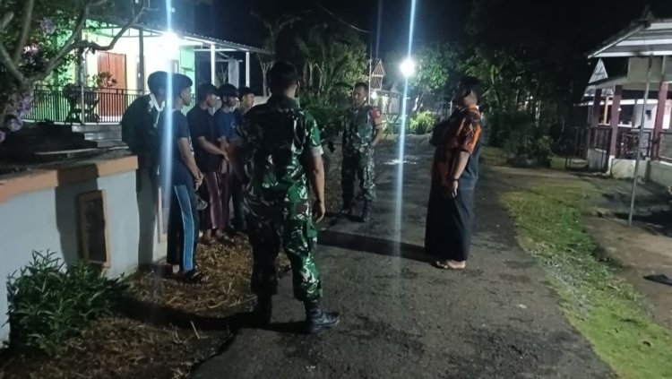 Koramil 11 Punggelan Laksanakan Patroli Siskamling Dengan Ormas