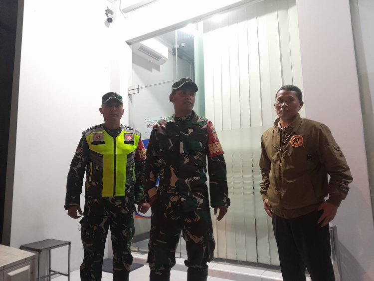Babinsa Koramil 17Wanayasa melaksanakan Patroli malam