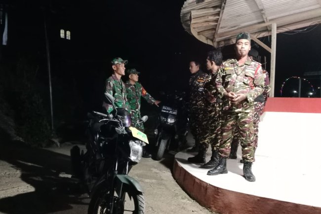 Koramil 10 Bawang dan Banser Gelar Patroli Malam di Desa Wiramastra