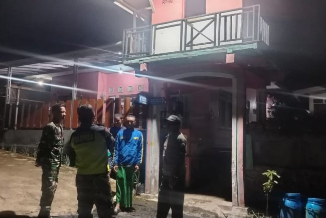 Patroli Malam, Koramil 17/Wanayasa Tingkatkan Keamanan Wilayah